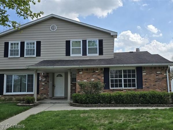 41757 CHERRY HILL Road, Novi, MI 48375