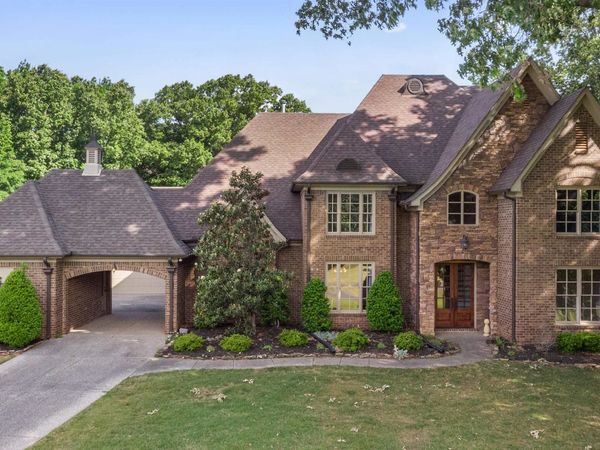 10510 BENTBROOKE DR, Lakeland, TN 38002