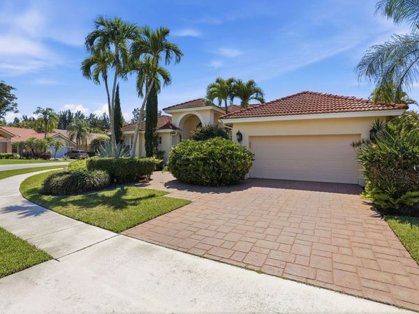 7821 Dorchester Road, Boynton Beach, FL 33472