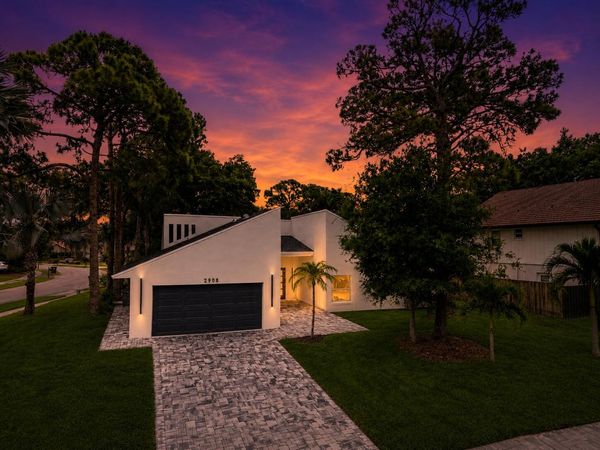 2908 NW 24th Way, Boca Raton, FL 33431
