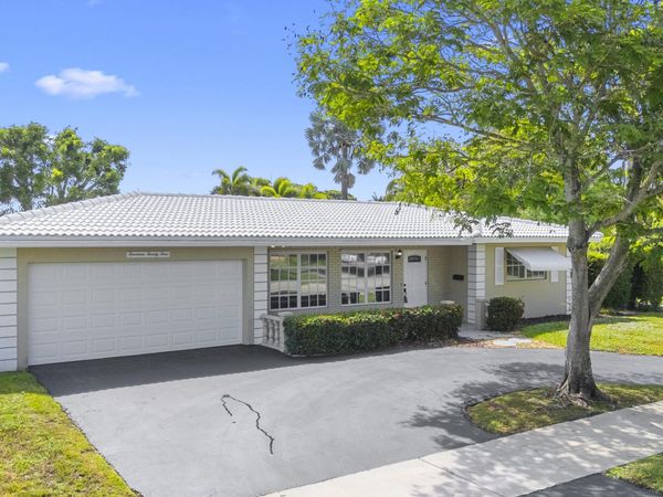 1424 SE 12th Avenue, Deerfield Beach, FL 33441