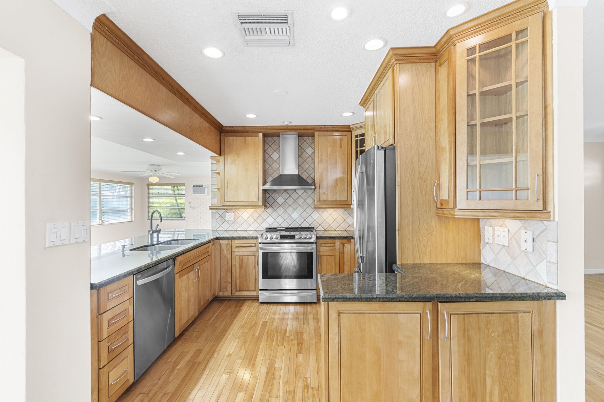 1424 SE 12th Avenue, Deerfield Beach, FL 33441 Photo