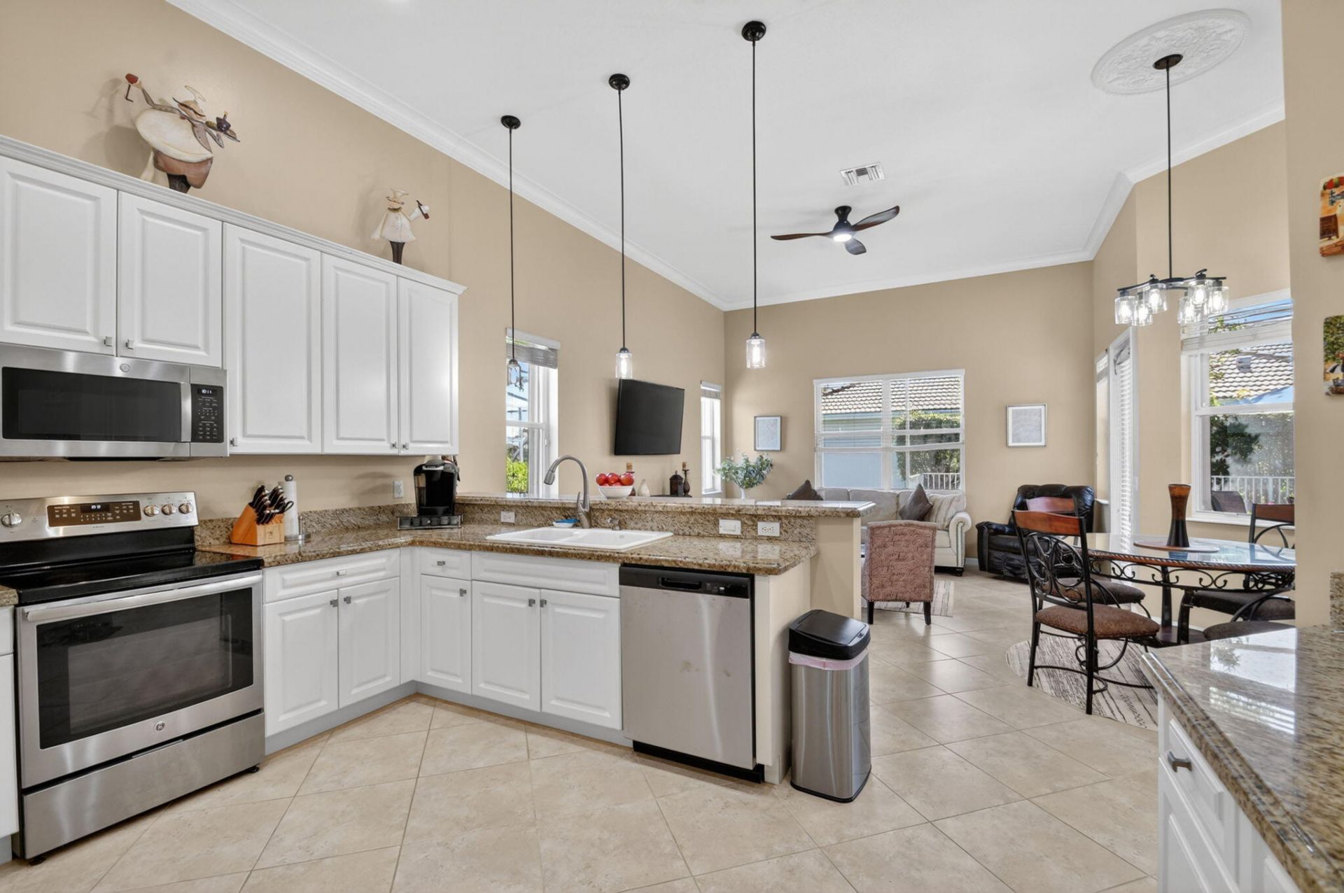 6664 Murano Way, Lake Worth, FL 33467 Photo