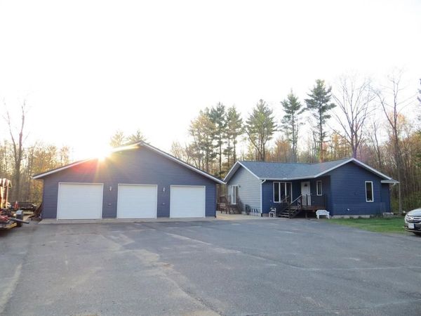 N11453 Wilderness Avenue, Thorp, WI 54771