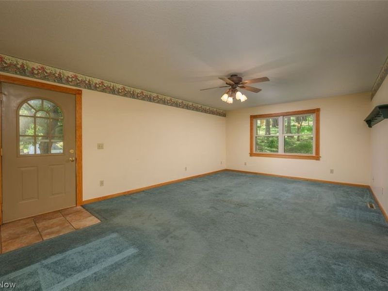 905 Pineview Avenue SE, North Canton, OH 44720 Photo 12