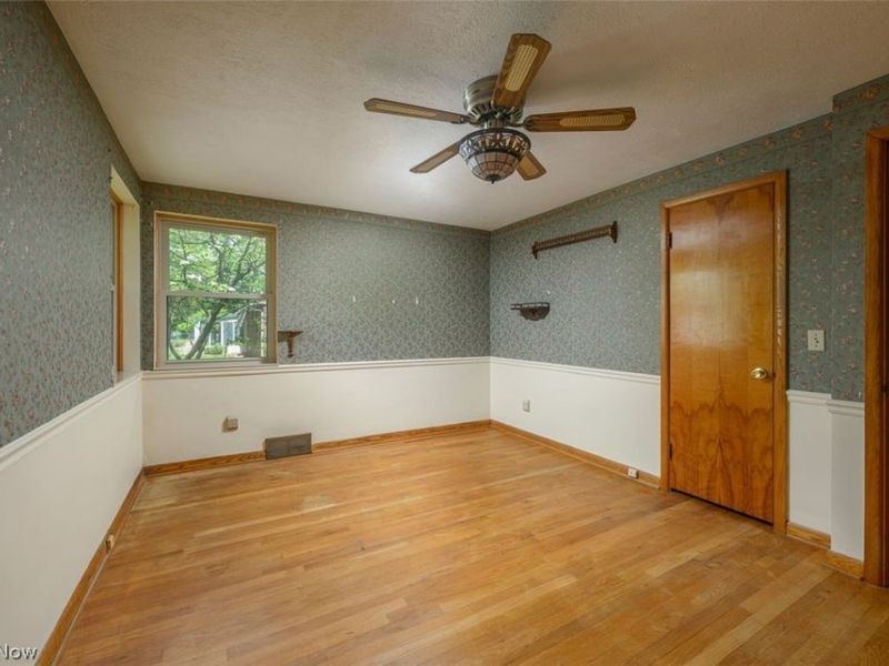 905 Pineview Avenue SE, North Canton, OH 44720 Photo 17