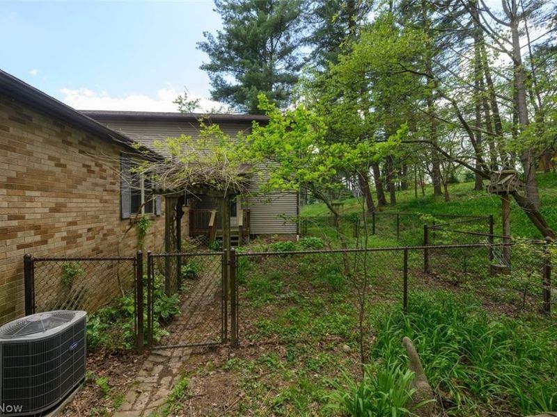 905 Pineview Avenue SE, North Canton, OH 44720 Photo 35