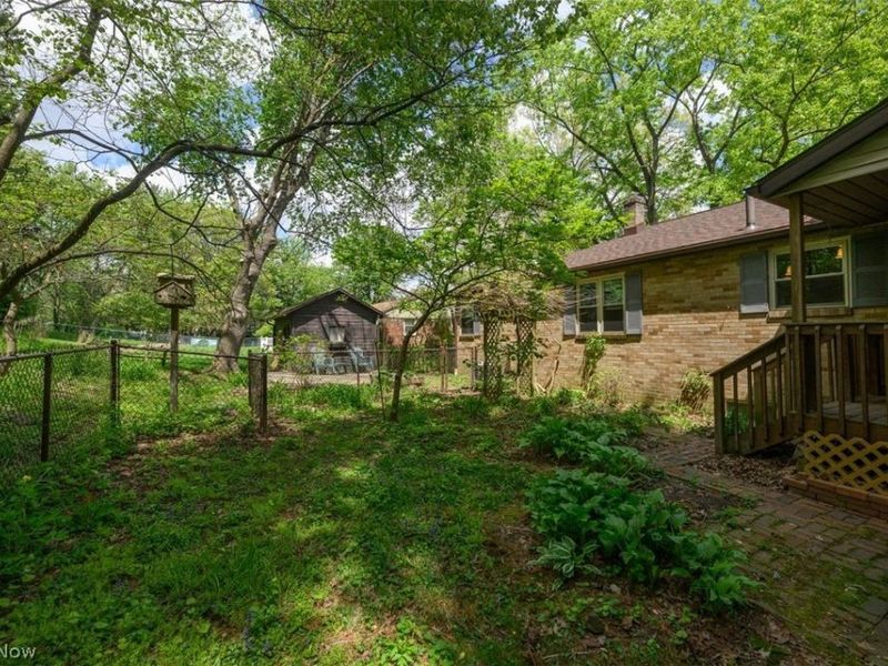 905 Pineview Avenue SE, North Canton, OH 44720 Photo 37