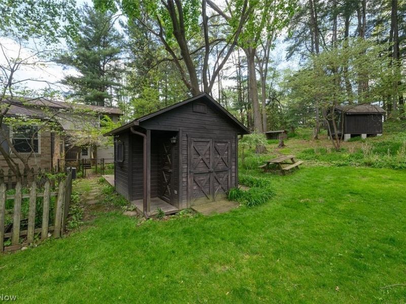 905 Pineview Avenue SE, North Canton, OH 44720 Photo 42