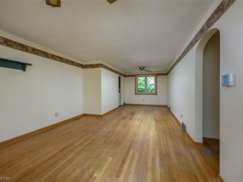 905 Pineview Avenue SE, North Canton, OH 44720 Photo 8