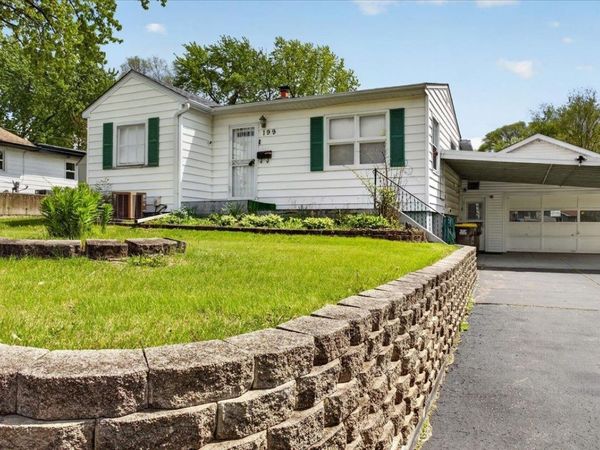 199 E Wilson Avenue, LOVES PARK, IL 61115