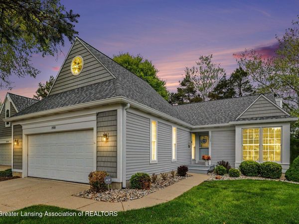 1930 Creek Landing, Haslett, MI 48840