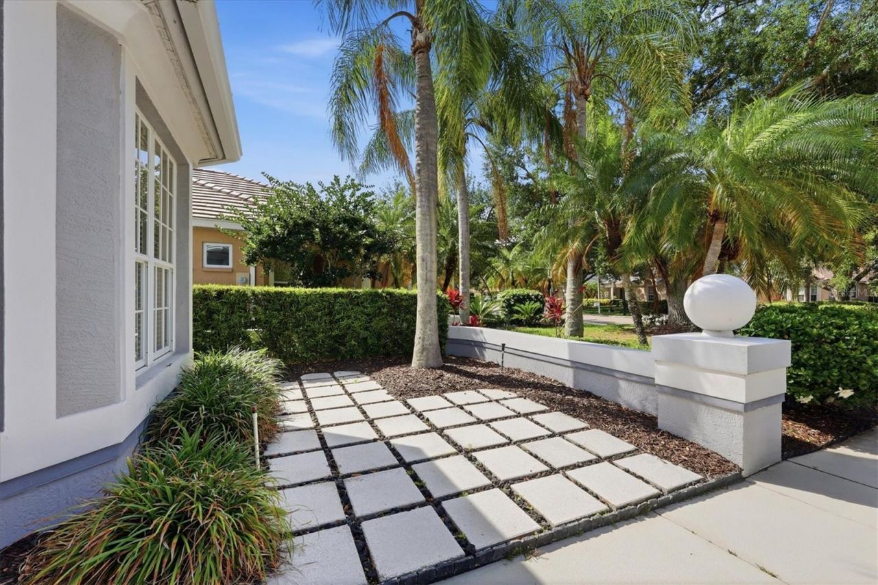 7131 Kensington Court, University Park, FL 34201 Photo