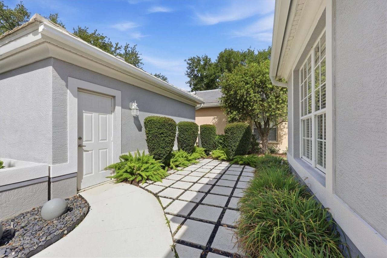 7131 Kensington Court, University Park, FL 34201 Photo