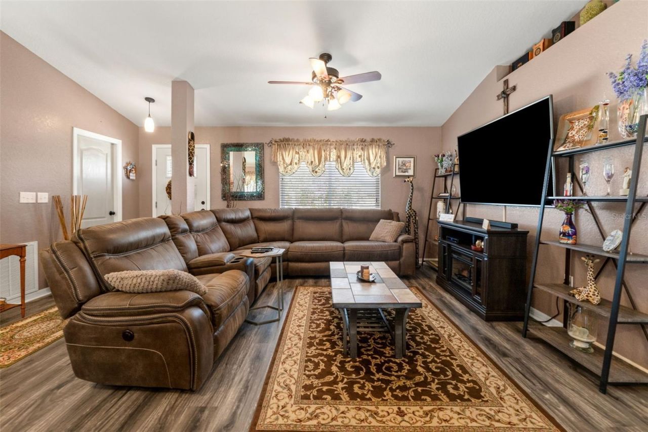 5339 Roble Avenue , Spring Hill, FL 34608 Photo