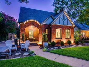 1035 N Clinton Avenue, Dallas, TX 75208