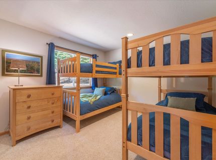 11499 Sitzmark Way, Truckee, CA 96161 Photo