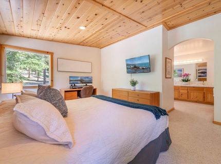 11499 Sitzmark Way, Truckee, CA 96161 Photo