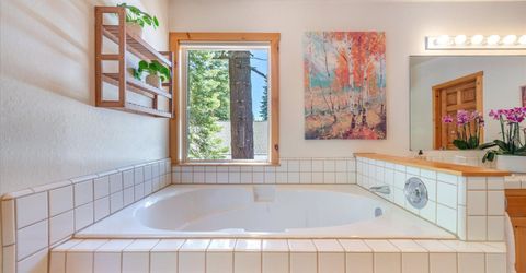 11499 Sitzmark Way, Truckee, CA 96161 Photo