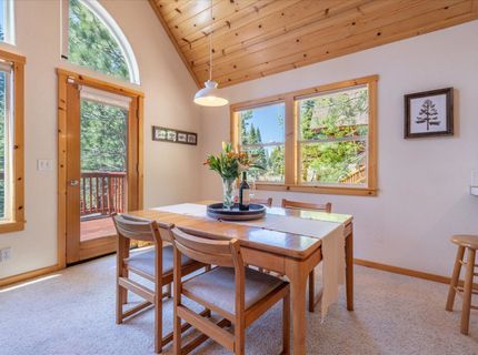 11499 Sitzmark Way, Truckee, CA 96161 Photo