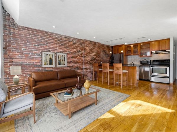 386 Commercial Street, Unit 4A, Boston, MA 02109