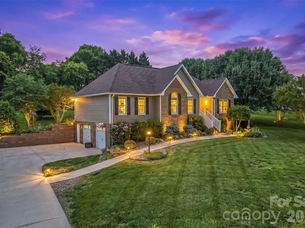 4129 Black Oak Road, Hickory, NC 28602