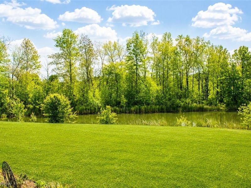 8700 Wakefield Run , North Ridgeville, OH 44039 Photo 26