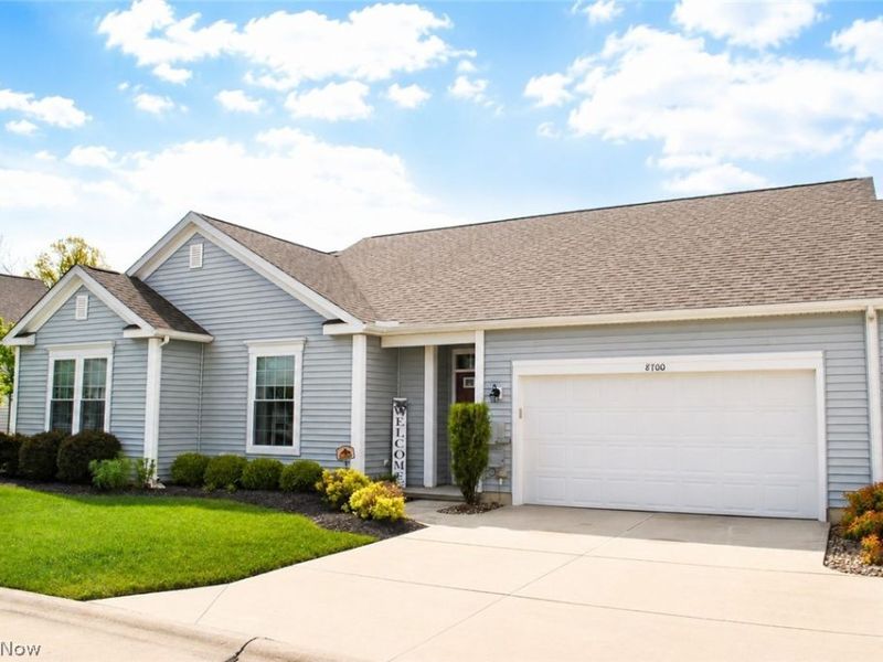8700 Wakefield Run , North Ridgeville, OH 44039 Photo 3