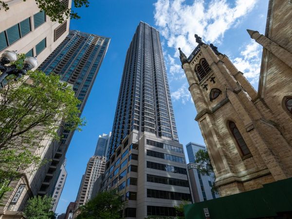 30 E Huron Street , Unit 2204, Chicago, IL 60611