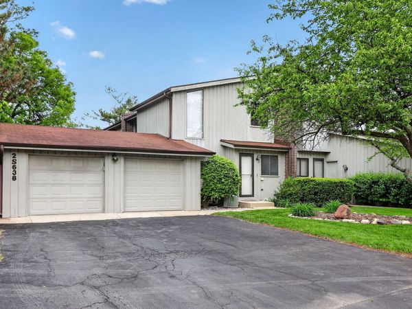 2S638 Enrico Fermi Court , Warrenville, IL 60555