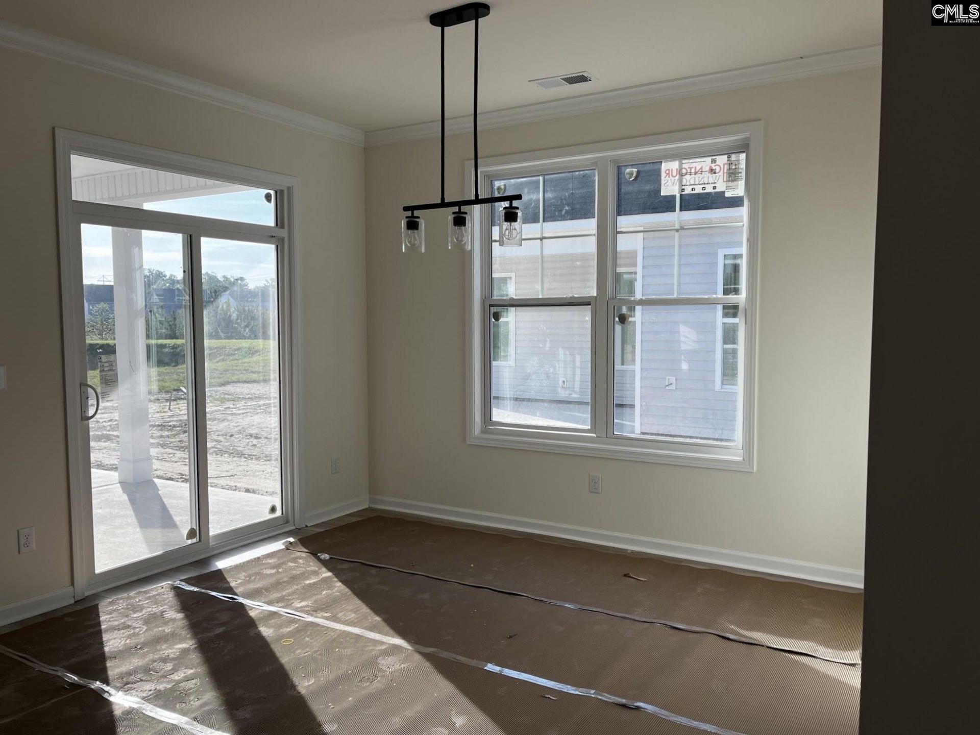 2177 Allan Crest Road Photo 4