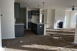 2177 Allan Crest Road photo 4