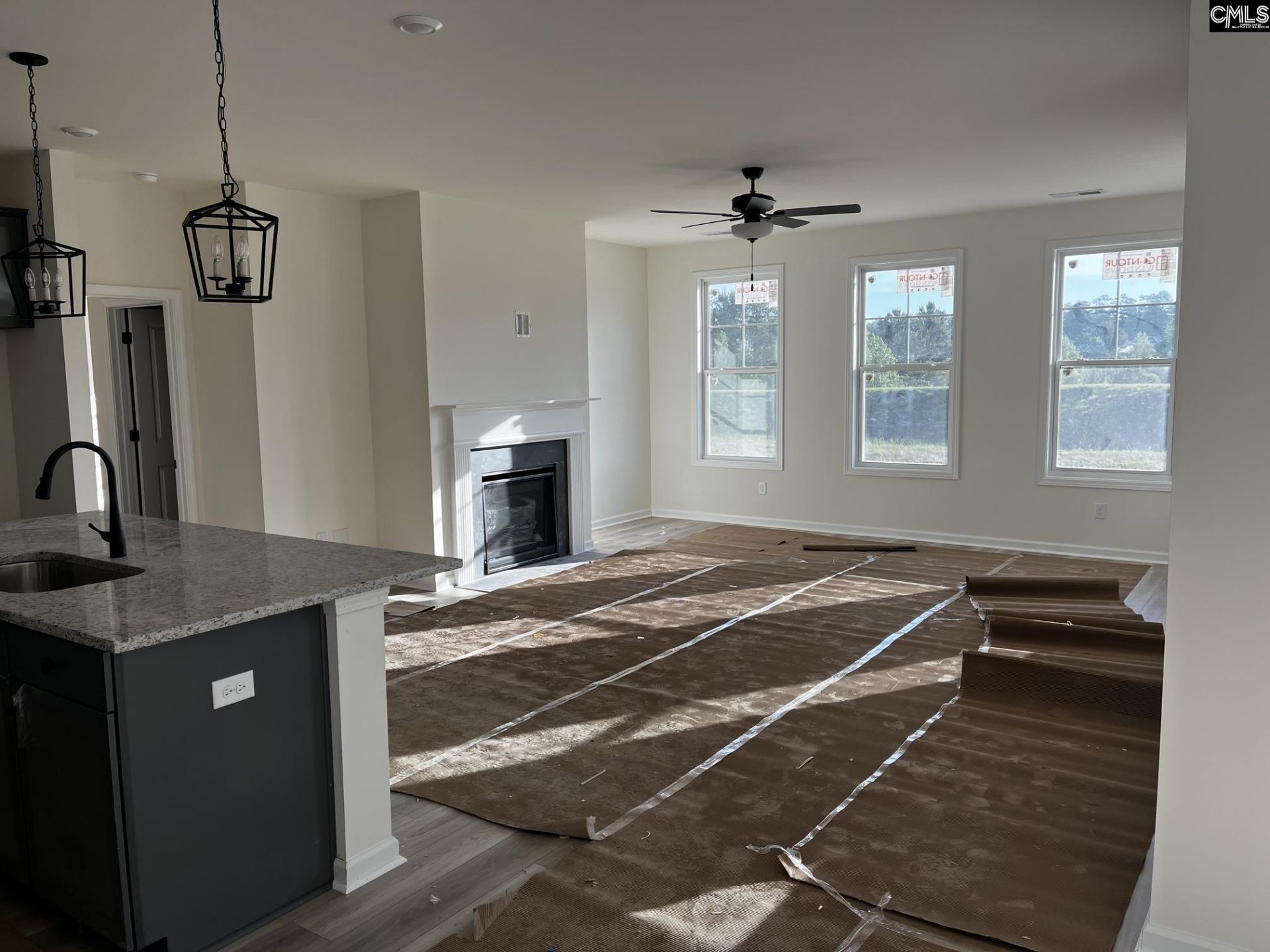 2177 Allan Crest Road Photo 6