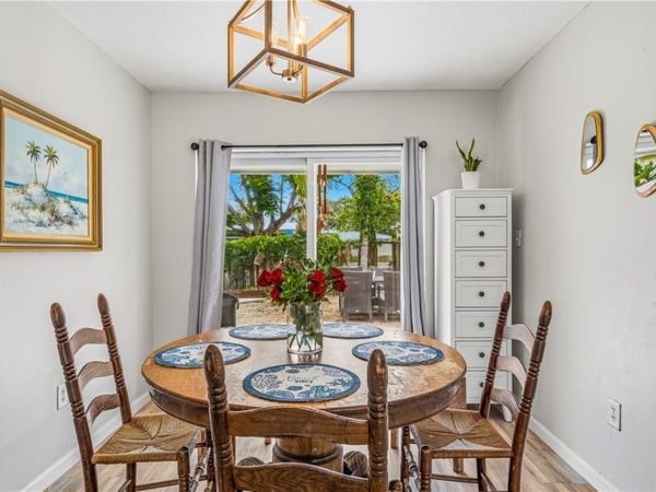 250 20th Avenue SW, Vero Beach, FL 32962
