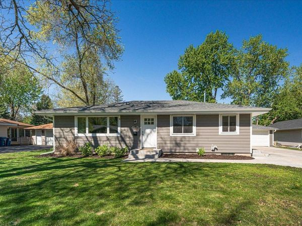 10016 Pillsbury Avenue S, Bloomington, MN 55420