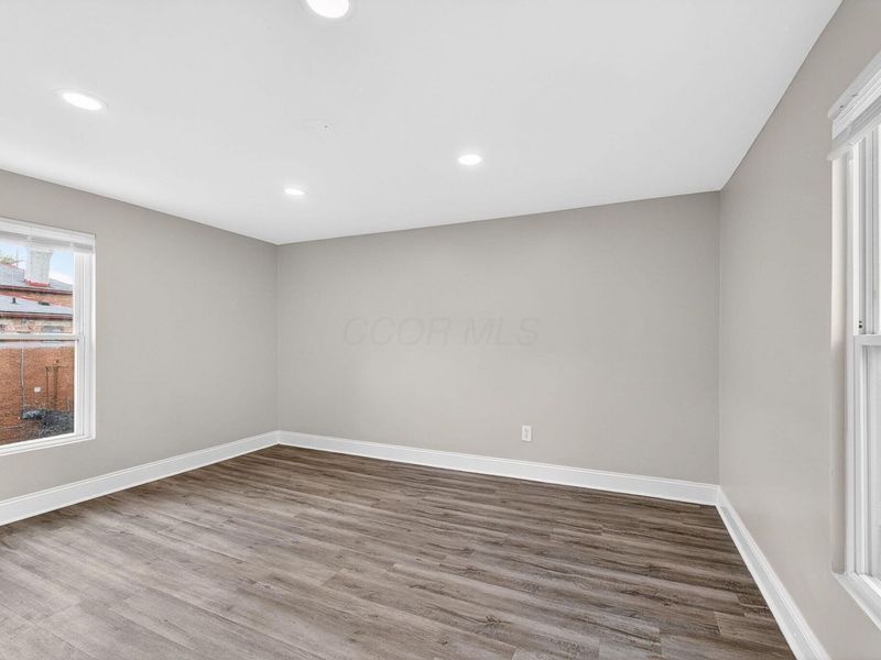 830 Kerr Street , Columbus, OH 43215 Photo 24