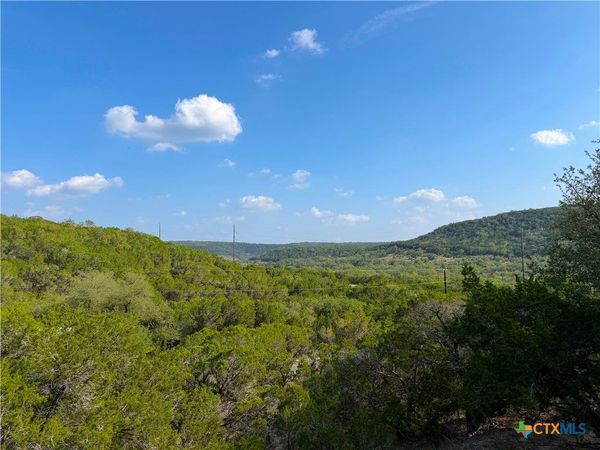 1362 Rockmoor , Canyon Lake, TX 78133