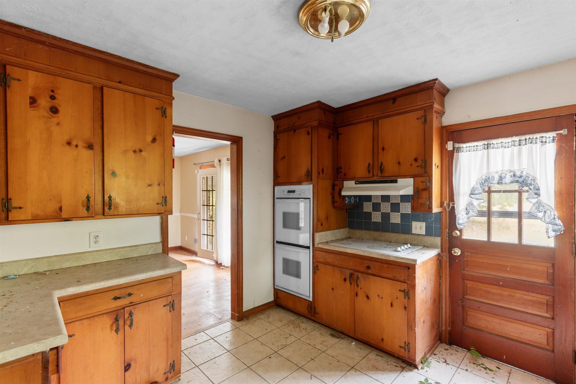 10201 Lake Swamp Rd. Photo 5
