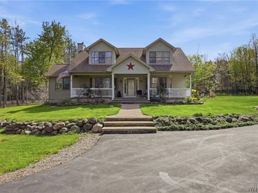 7790 Lower East Hill Road, Colden, NY 14033