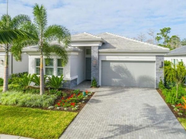2589 Kingfisher DR , NAPLES, FL 34112