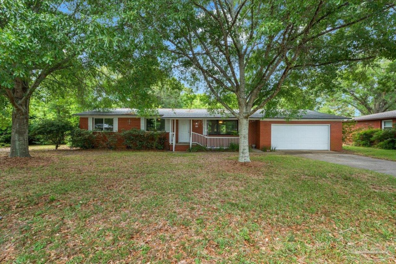 1522 Bakalane Ave, Pensacola, FL 32504 Main Photo