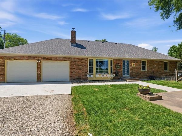 24103 E 323rd Street, Harrisonville, MO 64701