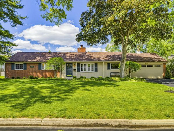 2074 Nayland Road, Upper Arlington, OH 43220