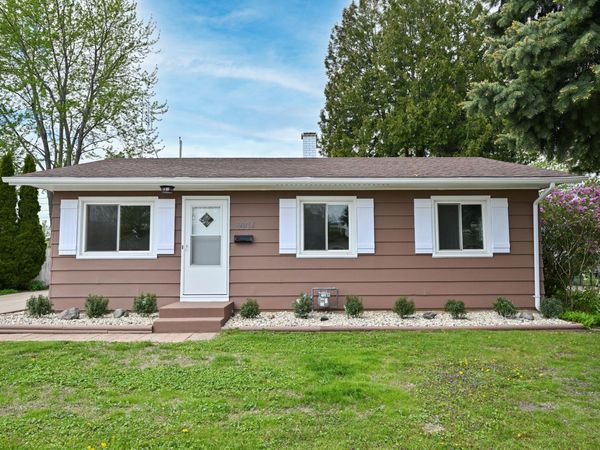 8604 20th Ave, Kenosha, WI 53143