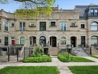 4451 S Ellis Avenue, Chicago, IL 60653 primary photo