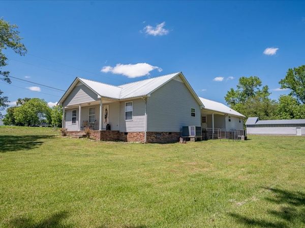 706 Tingle Trapp Road , Lawrenceburg, TN 38464