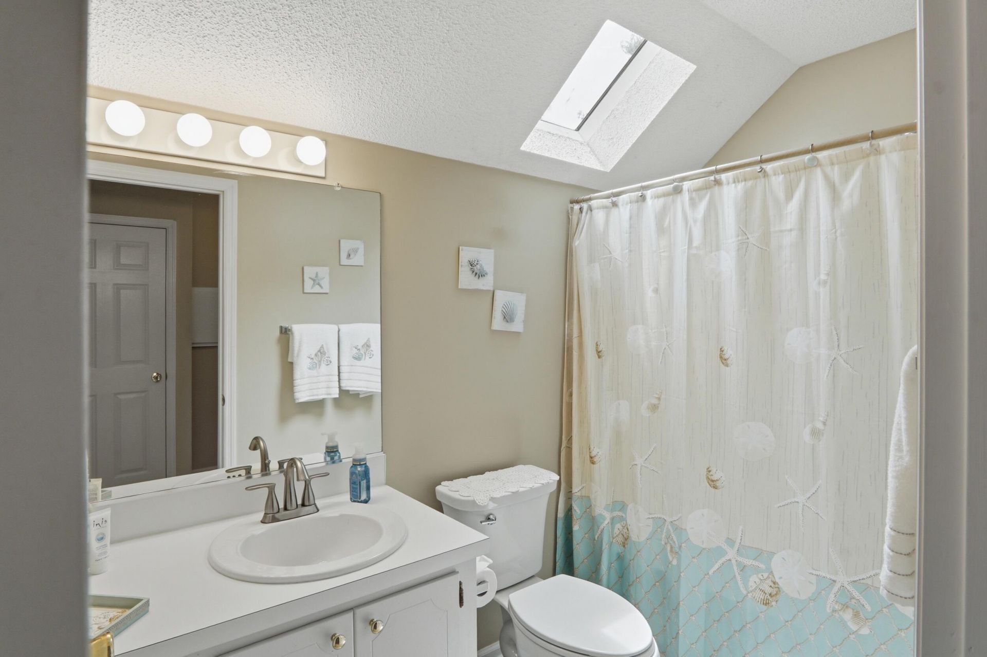 108 Tattingstone Way Photo 26