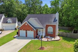 108 Tattingstone Way photo 4