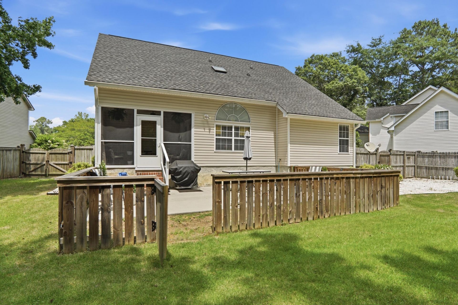 108 Tattingstone Way Photo 36