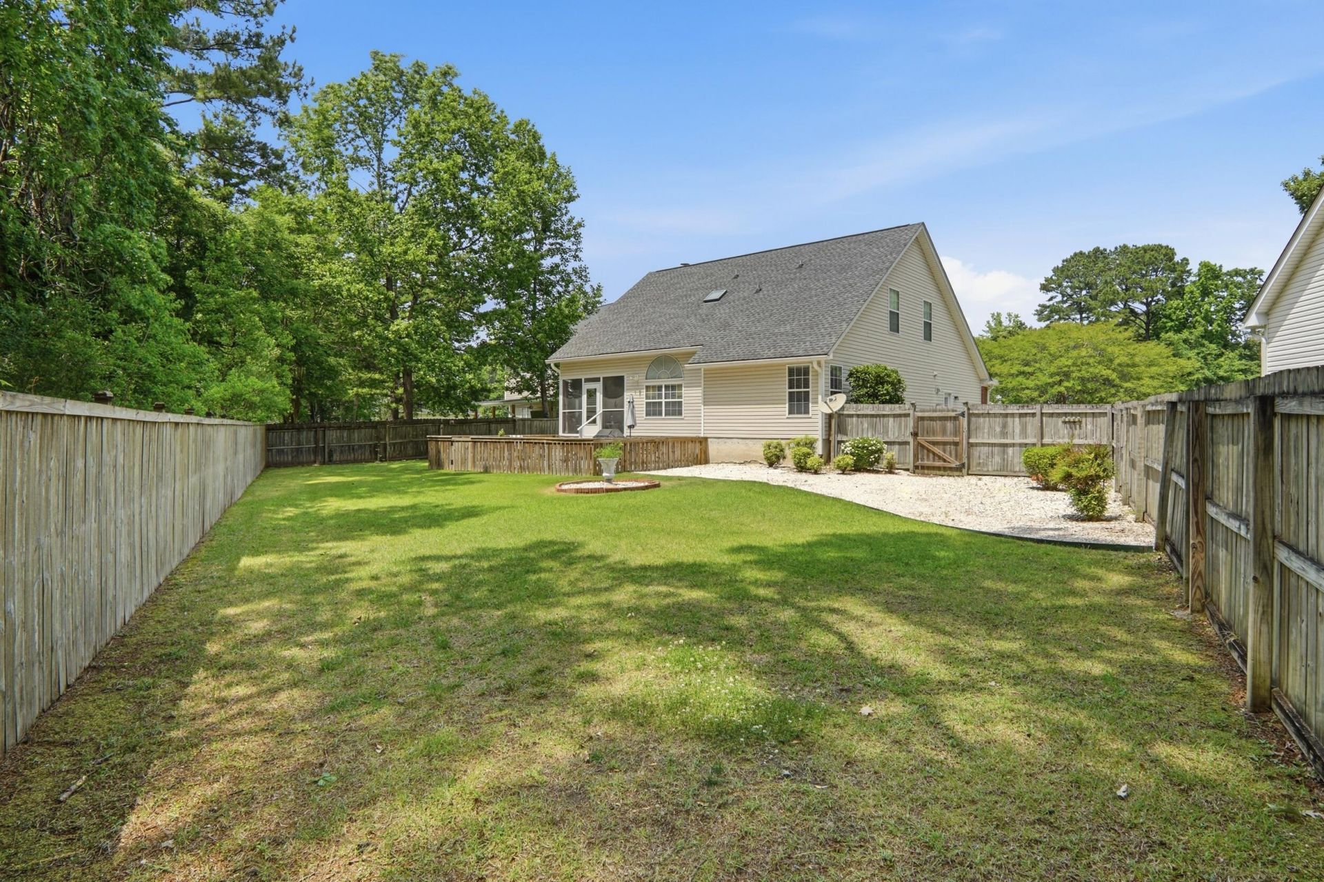 108 Tattingstone Way Photo 37